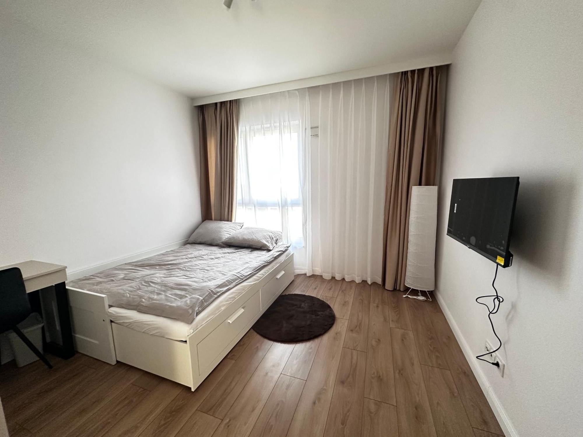 Apartament Kaskady Airport Modern - Close To The Airport And Center